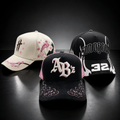 Paquete promocional de tres gorras por 1800 pesos